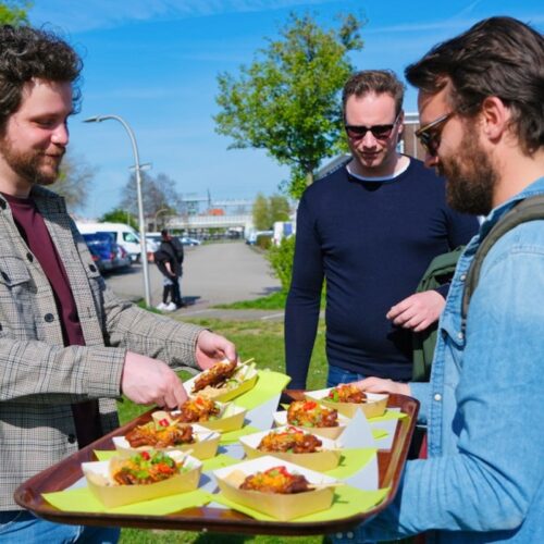 3.Vegan-food-tour-Utrecht-natures-gift-duurzaam-cadeau-sustainable-gift-card-duurzaamheid-natuur-geschenk-gifts-impact