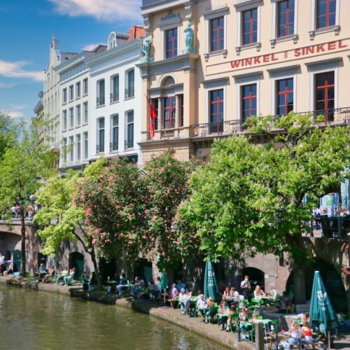 3.Vegan-food-tour-lifestyle-Utrecht-natures-gift-duurzaam-cadeau-sustainable-gift-card-duurzaamheid-natuur-geschenk-gifts-impact