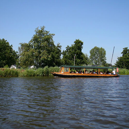 Dagje-Giethoorn-doen-kado-uitjes-cadeau-geven-belevenis1